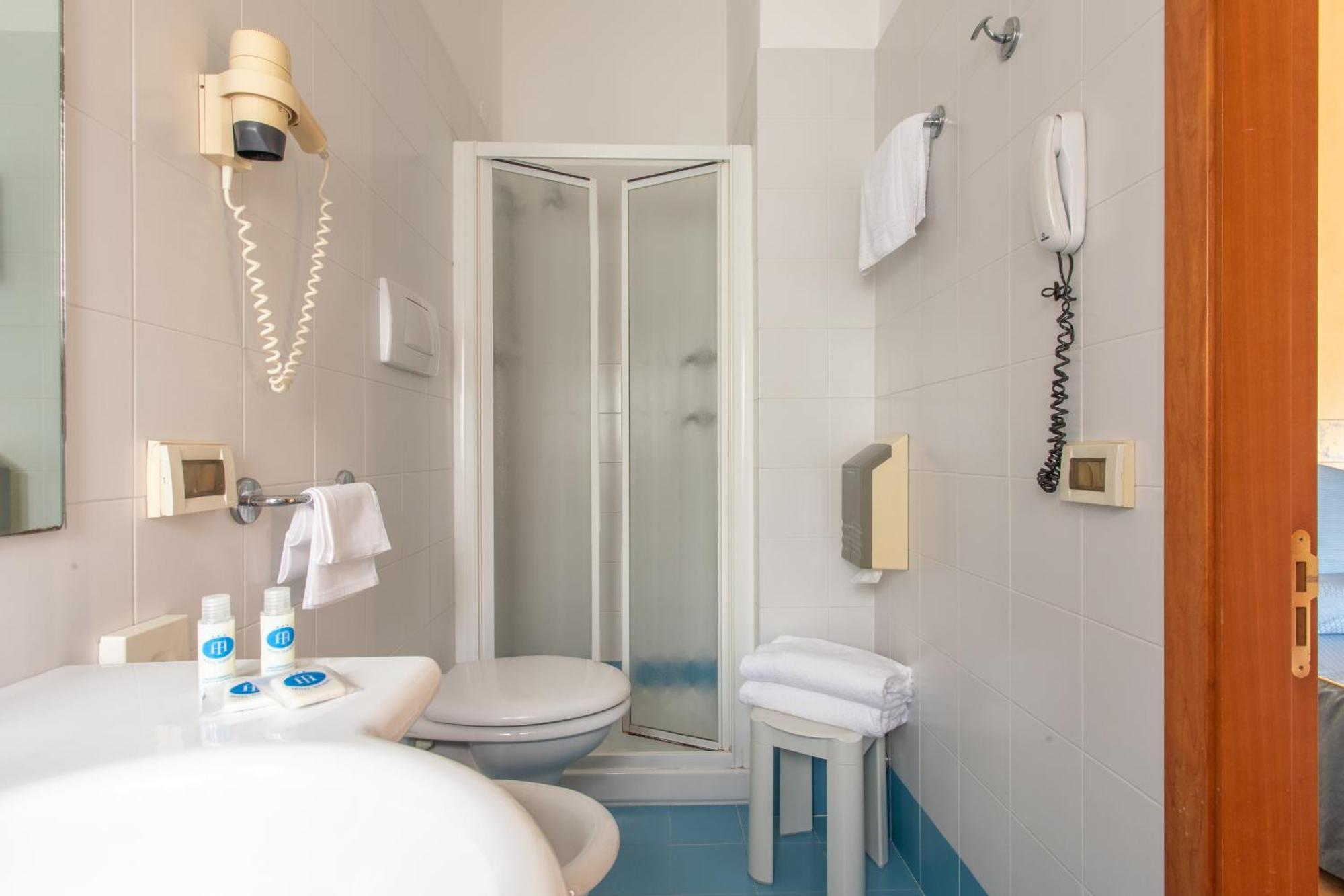 Touring 3* Falconara Marittima