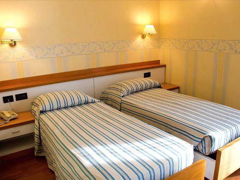 Touring Hotel