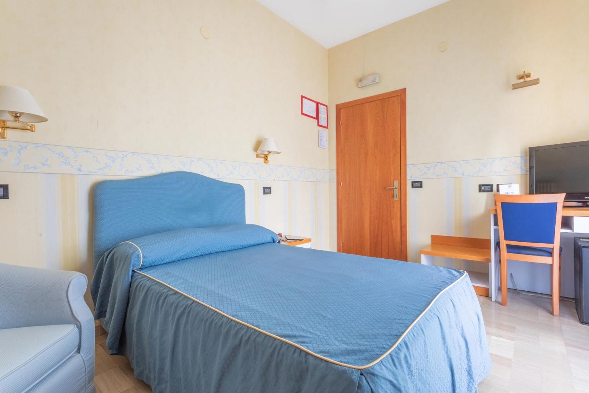 Hotel Touring